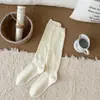 26 Nova Coleção de Outono: Meias femininas de cano médio, cor sólida com padrão de losangos vazados, estilo japonês, inspiradas em ballet, versáteis
