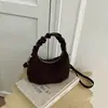 Bolso pequeño cuadrado simple de alto valor 2026 nuevo estilo versión coreana bolso de axila sensación relajada moderno bolso de un solo hombro bolso cruzado casual