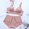 Roupa íntima feminina de gel para atividades ao ar livre 1.0 sem fio para seios pequenos com bojo ajustável sutiã de látex