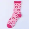 Nuevos Calcetines Cálidos de Coral Fleece para Otoño e Invierno, para Casa, Suelo y Dormir; Calcetines Rayados de Corazón hasta la Pantorrilla para Mujer, Mitad de Felpa
