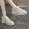 Zapatillas blancas QW-016, nueva colección primavera/verano 2026, deportivas casual de estilo coreano, a la moda y versátiles, con suela gruesa, para mujer