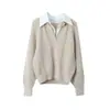 [Ou Fan] Suéter Soltinho com Gola de Tricô em Ponto Trançado e Decote V Macio e Aconchegante Estilo Coreano para Mulheres, Blusa em Camada Falsa de Duas Peças 11121