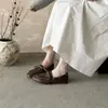 Novos Moccasins Casuais de Couro Genuíno Desgastado com Cadarço e Bico Redondo para Gestantes - Coleção Primavera 2026
