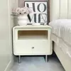 Mesita de noche de madera maciza, mueble de dormitorio color crema, pequeño armario de almacenamiento para mesita de noche tapizado suave, nuevo modelo 2023, estilo moderno simple