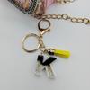 Nuevo llavero de resina y metal con personalidad creativa ins, llavero de 26 letras, colgante de moda de punto al por mayor
