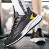 Nuevos Zapatos de Hombre de Primavera Malla Transpirable Zapatilla Cómoda Talla Grande Zapatos de Hombre Suela Suave Casual Zapatos para Correr Transfronterizo