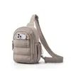 Bolsa Transversal Multifuncional Portátil Feminina Pronta para Usar Bolsa Tote Fofa de Penas para Viagem de Negócios e Trajeto Bolsa de Ombro Leve