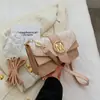 Bolso de Mano de Diseño de Nicho Transfronterizo Bolso Cruzado Nuevo de Primavera Bolso de Hombro Debajo del Brazo Bolso Cuadrado Pequeño Casual Simple