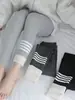 Leggings de forro polar gris claro para mujer, pantalones de punto de algodón puro para otoño, engrosados para abrigar en otoño e invierno, pantalones de algodón ajustados y que favorecen la figura