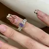 Anel Flor de Bauhinia para Mulheres, Cravejado com Diamante Roxo, Anel Geométrico de Luxo Leve, Joia de Moda Elegante e de Alta Qualidade