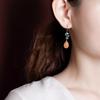 Yilu Plata S925 Plata Esterlina Chapado en Oro Vintage Cera de Abeja Xiangyun Aretes Colgantes Personalizados Versátiles Temperamento Artístico