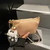 Bolsa feminina vintage de nicho de alta qualidade, novo modelo 2026, bolsa de ombro transversal plissada, bolsa de balde super popular do Instagram
