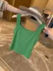 Camisola verde cuadrada única y hermosa para mujer, estilo de verano de alta gama, ajustada, adecuada como prenda exterior, top sin mangas