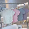 [40 Piezas, 92% Algodón, 8% Elastano] [Pedido Mínimo de 5 Piezas, Añadir 1 Yuan por Compra Individual] Camiseta para Niña con Cuello Trasero y Cordón en Blanco