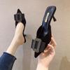 Verano 2025 Nuevo Estilo Coreano Ropa Exterior Zapatos de Tacón de Aguja para Mujer Tacones Altos Medios Arrastre Punta Puntiaguda Punta de Bolsa Celebridad de Internet Sandalias de Tacón Medio Modernos