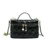 Bolsa transversal feminina, bolsa de ombro de alta qualidade em formato de caixa, novo estilo 2026, pequena bolsa de mão inspirada na Chanel com corrente de padrão de diamante, pequena bolsa quadrada, transfronteiriça