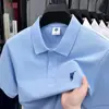 Camiseta de manga corta para hombre, 100% algodón, color liso, con logo bordado en el pecho, adecuada para hombres de mediana edad y papás, para uso diario casual