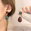 Pendientes Asimétricos de Gota de Agua Estilo Retro de Hong Kong, Pendientes de Lujo Ligero y de Alta Gama