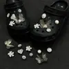 Acessórios DIY de Sapato Croc de Alta Qualidade Borboleta Azul Oceano, Decorações de Sapato com Flores 3D e Pérolas, Fivelas Decorativas de Sapato de Nicho, Adequado para Cosplay