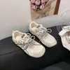 Tênis de Treino Alemão Retro Cinza-Prata Feminino 2026 Novo Malha Respirável Versátil Casual Esportivo Tênis Forrest Gump Solado Macio Leve