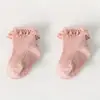 Calcetines de Encaje Dulces para Bebé, Diseño con Puntos de Pegamento Antideslizantes, Algodón Peinado, Transpirables y Cómodos para Niñas y Bebés