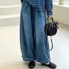 Conjunto Casual de Moda Duas Peças para Crianças Maiores no Outono: Blusa Listrada de Manga Longa Nova e Jeans de Cintura Alta para Meninas