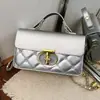 Bolsa de mano Retro de Moda Acolchada Bordada de Color Sólido con Hebilla de Candado Nueva Tendencia Verano 2026 para Mujer, Bolso de Hombro Cruzado