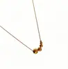 Collar Wufu Simple Europeo y Americano para Mujer Diseño de Nicho Ins Cadena de Suéter para Clavícula Estilo Fresco de Lujo Ligero Oro K
