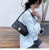 Bolso de mujer al por mayor 2023 Verano Celebridad de Internet Popular Trabajo Duro Moda Estilo Coreano Cinturón Blanco Patrón de Piedra Bolso de Hombro de Moda