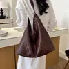 Yuezi 2026 Bolso Tejido Grande de Verano Nuevo, Moderno y Versátil para el Trabajo, Bolso de Hombro Retro de Gran Capacidad