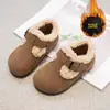 Zapatos Birkenstock para niña, nueva colección otoño/invierno 2025, forrados de felpa, zapatos sin cordones para niños y bebés, forrados de algodón para niños, antideslizantes, zapatos pequeños de cuero, estilo moderno