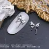 Accesorios para Uñas Halloween Retro Gótico Oscuro Corazón Cromado Corazón Cruzado Metal Plateado Antiguo Decoraciones Metálicas para Uñas