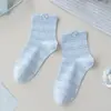 Meias Fofas para Meninas Ursinho Branco Azul Estilo Japonês Sem Costura Meias Curtas de Estudante Algodão Penteado Desenho Animado Meias Brancas Femininas