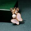 Broche coreano de alta gama para mujer, exquisito y elegante, con ramillete de diamantes, perla, antiluz, moda, ropa sencilla, venta al por mayor