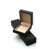 Caja de joyería de cuero PU cepillado para anillos, colgantes, collares, pulseras, caja de embalaje para joyería, fábrica, venta al por mayor en stock