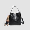 Bolsa de Mão Fashionável Bolsa Saco Tendência para Mulheres Verão 2026 Versátil Estilo Coreano Ins Bolsa de Ombro com Toque de Luxo Bolsa Transversal para Mulheres