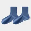 Meias masculinas de inverno e outono com íons de prata antibacterianos, de corte reto, absorventes de suor e respiráveis, de cano médio, meias masculinas antibacterianas de Zhuji