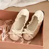 Zapatos bajos elásticos cómodos de estilo dulce con lazo para niñas, zapatos versátiles estilo ballet de punta redonda con suela blanda para mujer, temporada de otoño 2026