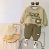Traje para Niños Ropa de Otoño 2026 Nueva Llegada Sudadera con Letra Invertida Bebé Niño Atractivo Estilo Primavera y Otoño Ropa Deportiva Infantil Ropa para Niños