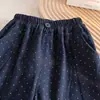 Elegantes pantalones de pierna ancha de lunares para niñas, nueva colección primavera/otoño, dulces y lindos, corte holgado, con ribete de encaje, pantalones largos, pantalones casuales para bebés