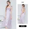 Preciosa y sexy camisola larga de malla satinada con espalda cruzada reveladora, ajuste ceñido, para casa, pijama con copas en el pecho 3388