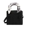 Bolsa de Mão Feminina Novo Estilo, Bolsa de Ombro Design de Nicho Acolchoado Moda Pu, Bolsa Quadrada Pequena Transversal Versátil Exquisita