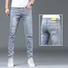 Jeans Azules Claros Hong Kong para Hombre 2026 Nuevos Ajustados Skinny Pantalones Estilo Primavera y Otoño Elásticos Casuales Rectos Largos