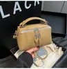 Bolso tipo caja bandolera de moda retro para mujer 2025 Nueva tendencia Versátil Bolso cuadrado pequeño Estilo coreano Nicho Simple Bolso bandolera