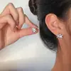 Brincos de Tarraxa Zircônia Agulha de Prata para Mulheres, Brincos Versáteis com Temperamento Fashion e Exquisito, Brincos de Luxo Leve de Alta Qualidade com Senso de Design, Nicho