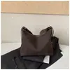 Bolsa Tote Tecida Feminina Outono Novo Estilo Versão Coreana Simples Grande Capacidade Bolsa de Ombro Versátil Cor Sólida Bolsa de Ombro para o Trabalho