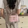 Bolsa Transversal de Ombro Único para Mulheres Estilo Verão 2026 Mini Bolsa Matelassê Versátil para o Dia a Dia Pequena Bolsa de Caixa com Corrente Estilo Chanel