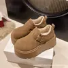 Botas de nieve de plataforma estilo Birkenstock, cálidas, gruesas y de felpa, estilo retro moderno, nuevos zapatos de algodón de suela gruesa para mujer, otoño e invierno 2026