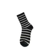 Calcetines Zhuji, calcetines de otoño e invierno de media pantorrilla para mujer, estilo japonés, calcetines altos a rayas recomendados, calcetines largos transpirables y absorbentes de sudor, venta al por mayor