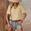Baifen Clothing Roupa Cruzada Europeia e Americana Verão 2026 Novo Estilo Casual Blusa de Tricô com Patchwork de Renda Decote V para Mulheres